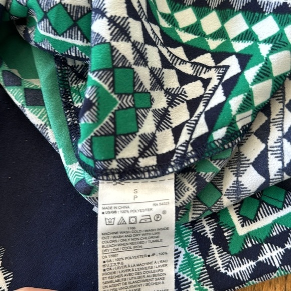 BANANA REPUBLIC GREEN AND NAVY TANK DIAMONDS - Picture 6 of 7